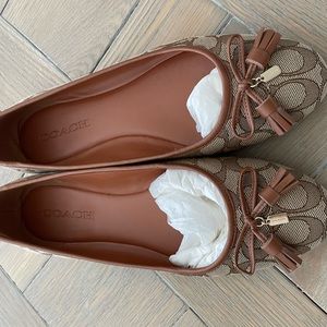 Coach Bea/Saddle Flats